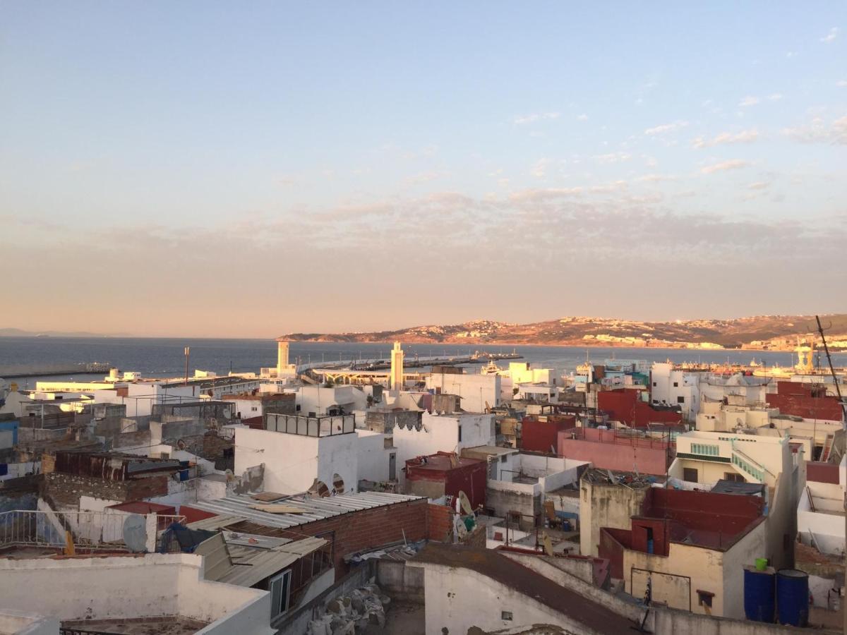 Riad Dar-tus Tangier Bagian luar foto